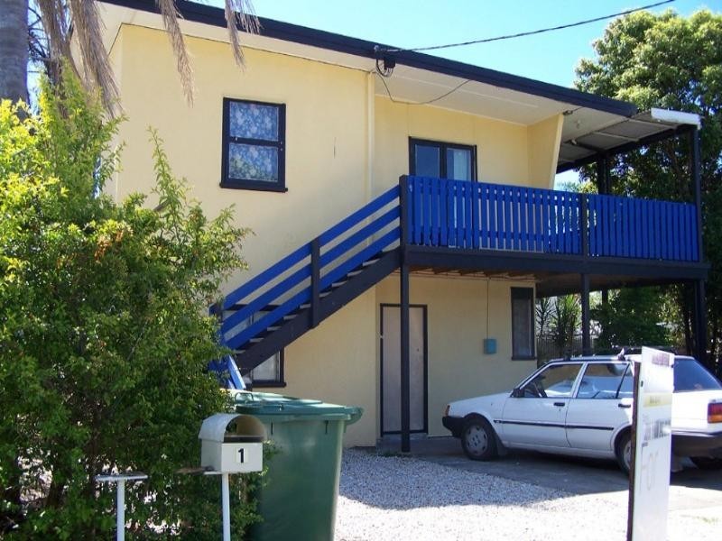 35 Fourth Avenue, Palm Beach QLD 4221