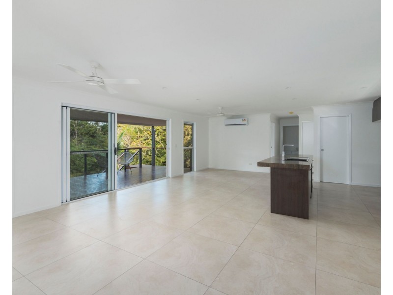 2/6 Tuesday Drive, Tallebudgera Valley QLD 4228