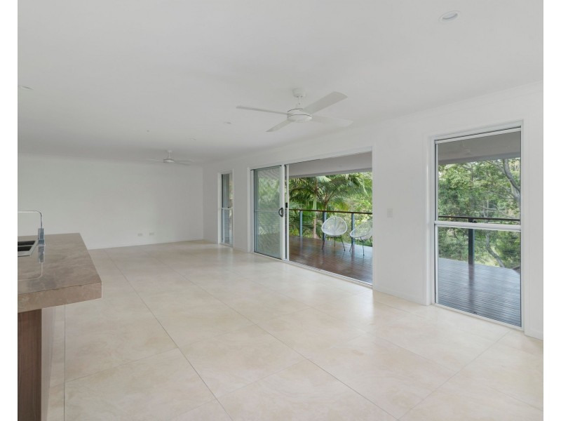 2/6 Tuesday Drive, Tallebudgera Valley QLD 4228