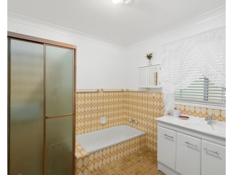 4 Boorala Court, Tugun QLD 4224