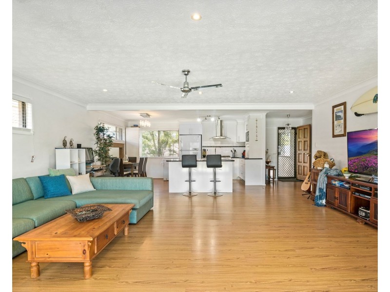 67 Guineas Creek Road, Elanora QLD 4221