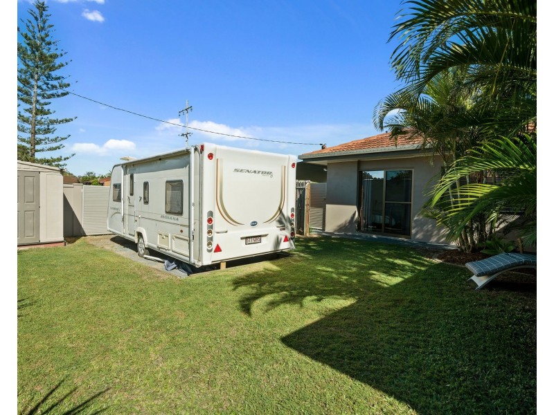 67 Guineas Creek Road, Elanora QLD 4221