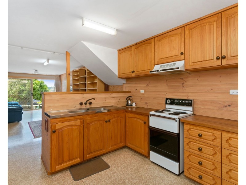 16 Larentia Street, Currumbin Waters QLD 4223