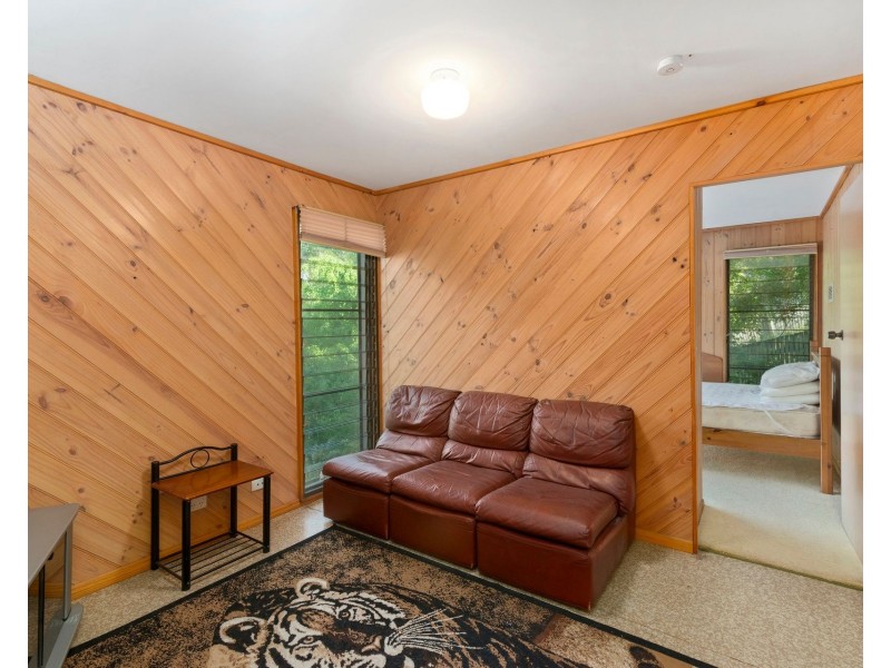 16 Larentia Street, Currumbin Waters QLD 4223