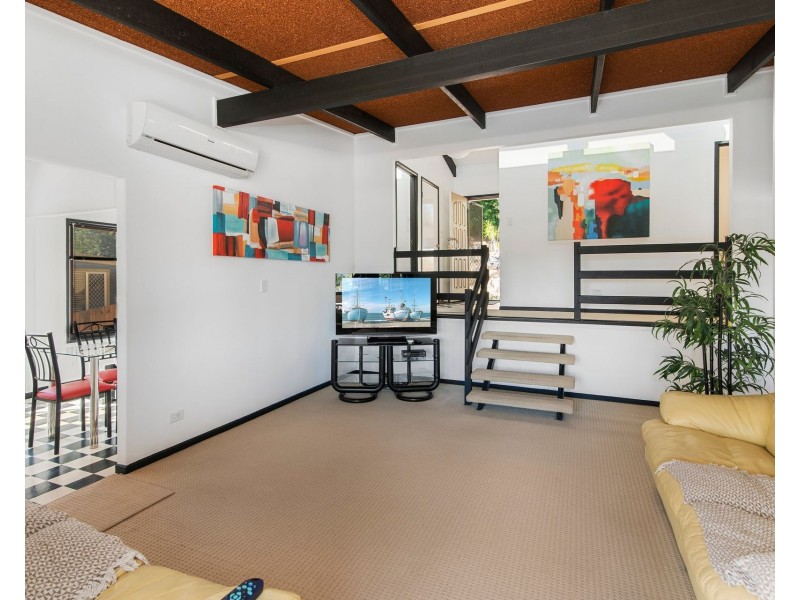 7 Westview Road, Currumbin QLD 4223