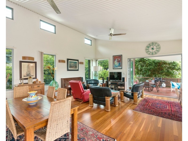 2 Hide A Way, Currumbin Valley QLD 4223