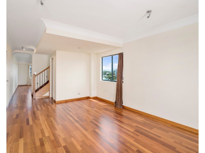 16/14 Little Norman Street, Southport QLD 4215
