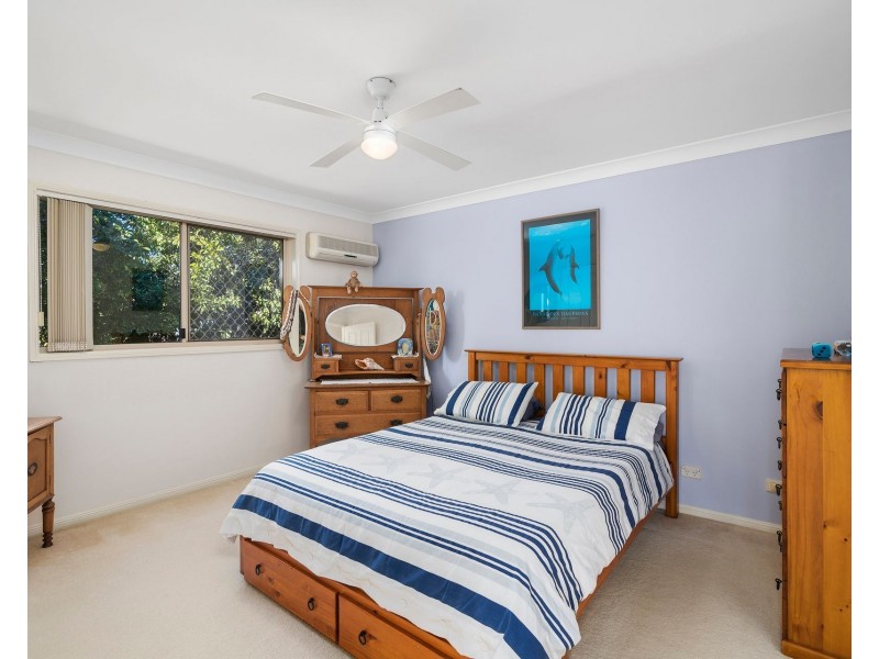 2/5 Leyte Avenue, Palm Beach QLD 4221
