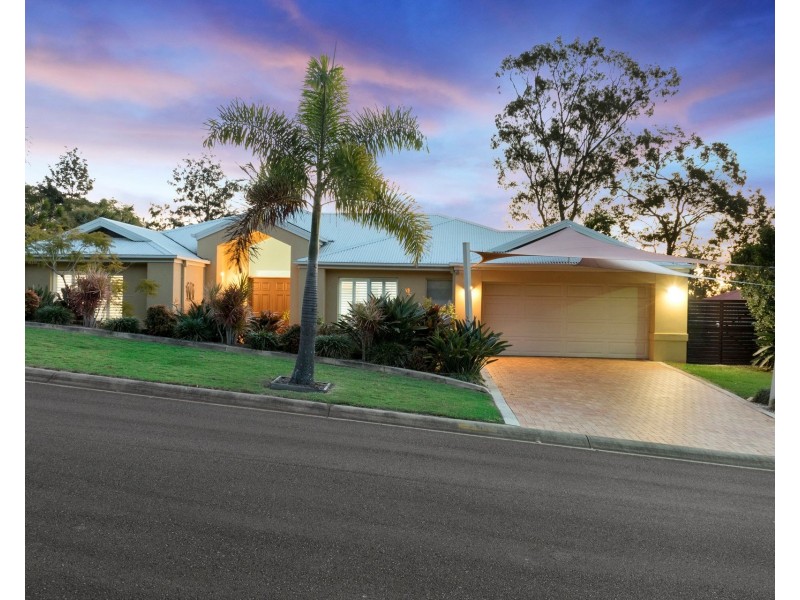 4 Forest Court, Elanora QLD 4221