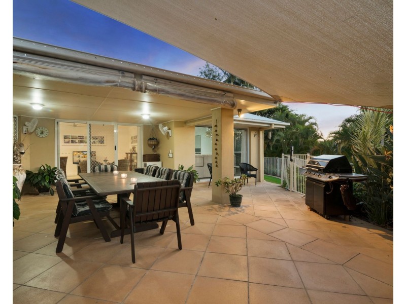 4 Forest Court, Elanora QLD 4221