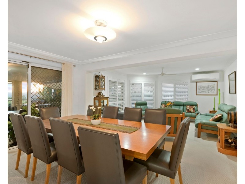 4 Forest Court, Elanora QLD 4221