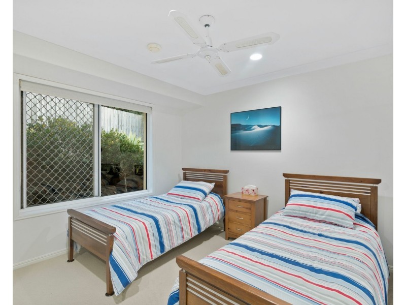 4 Forest Court, Elanora QLD 4221