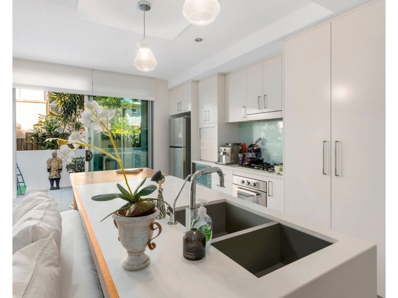 3/9 South Street, Coolangatta QLD 4225