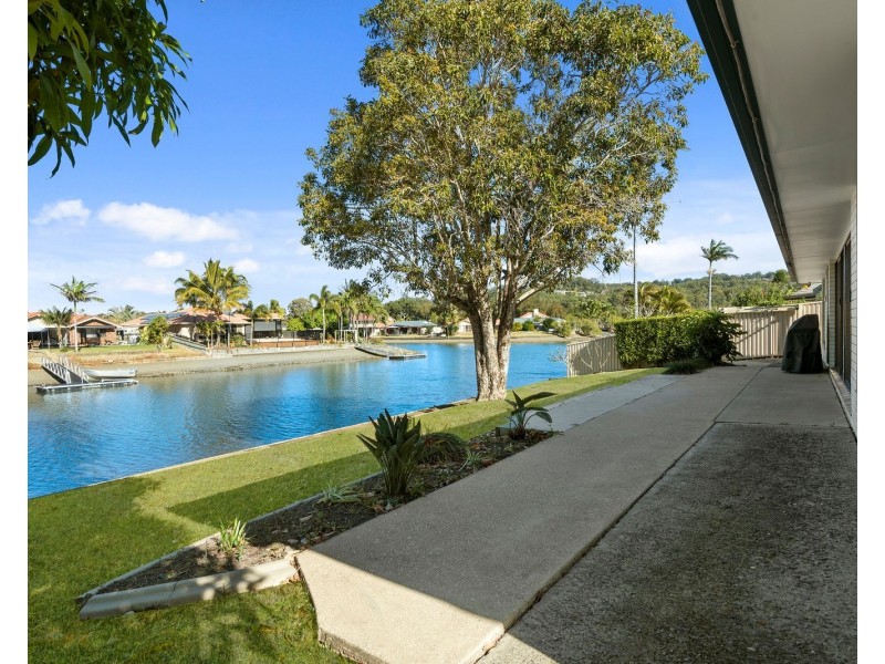 18 Harris Court, Currumbin Waters QLD 4223