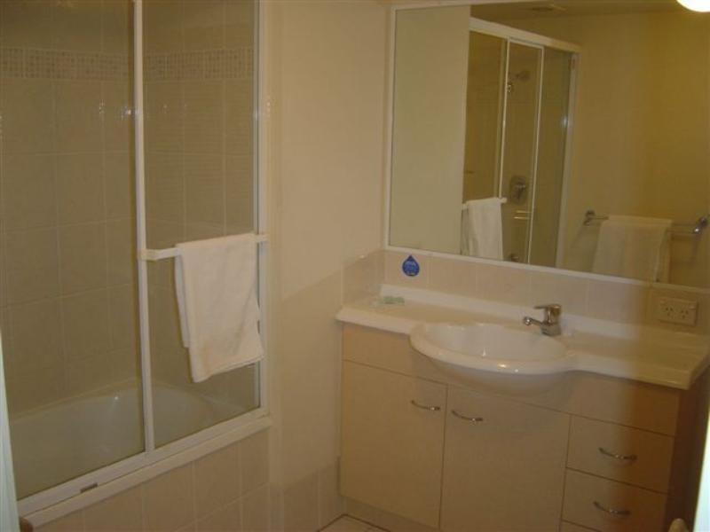 17/437 Golden Four Drive, Tugun QLD 4224