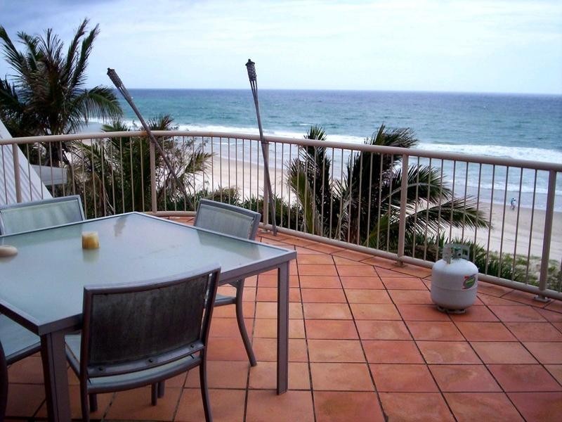 8/343 Golden Four Drive, Tugun QLD 4224