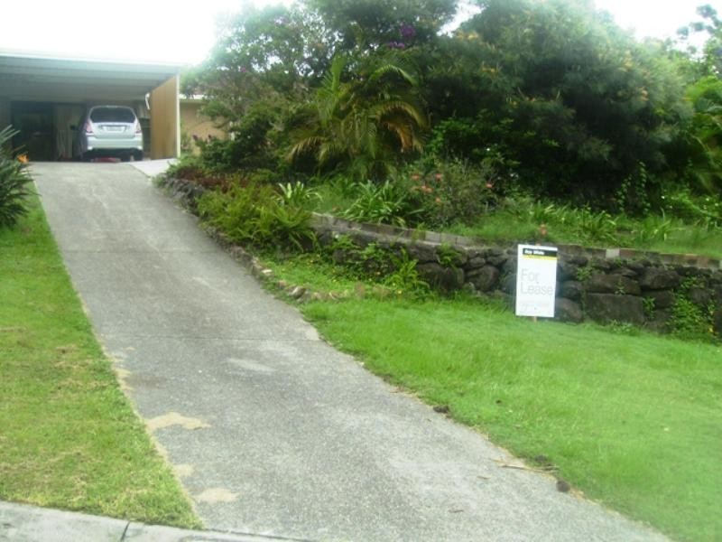 17 Fatsia Court, Elanora QLD 4221