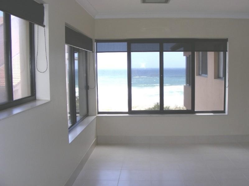 9/367 Golden Four Drive, Tugun QLD 4224