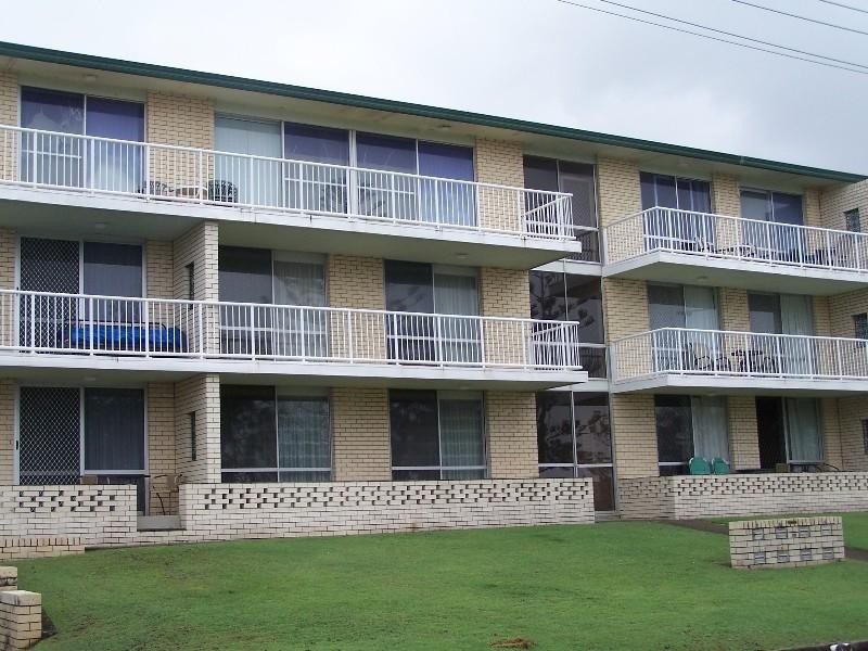 1/206 Pacific Parade, Bilinga QLD 4225