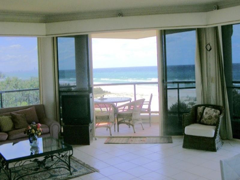 6/231 Golden Four Drive, Tugun QLD 4224