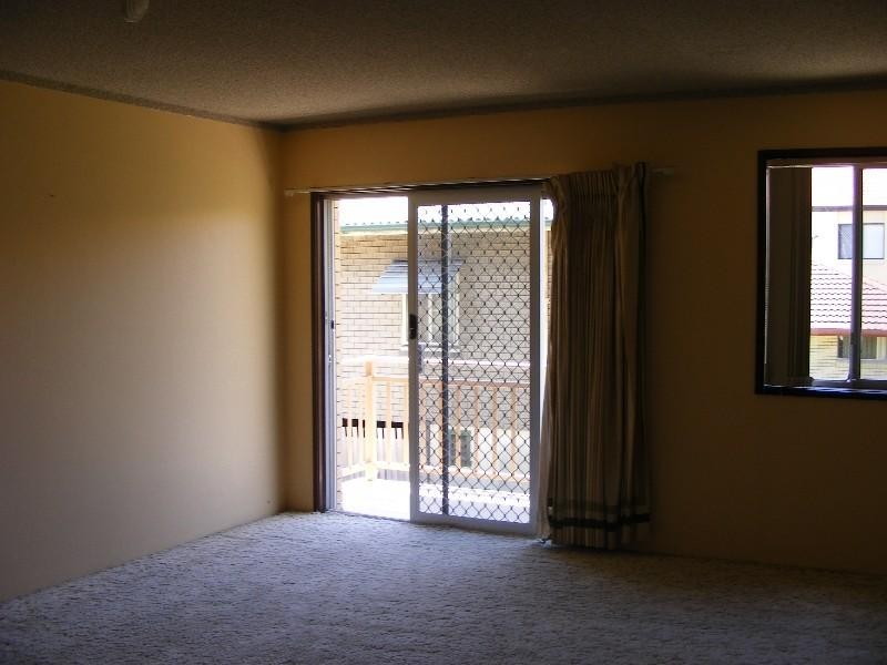 3/10 Tenth Avenue, Palm Beach QLD 4221