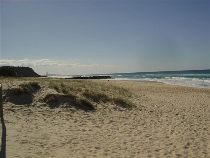 1/9 Thirteenth Avenue, Palm Beach QLD 4221