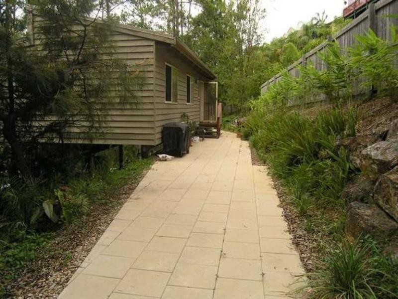 6 Wiluna Court, Elanora QLD 4221