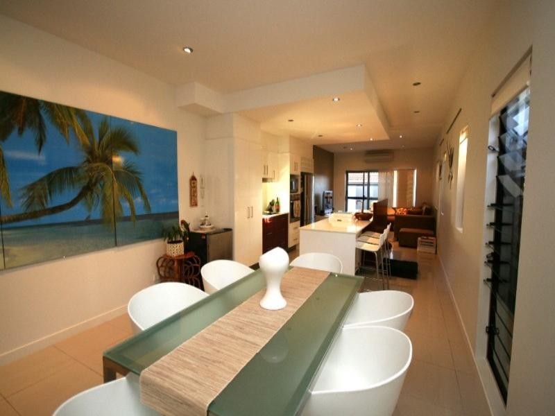 2/38 Twenty Fourth Avenue, Palm Beach QLD 4221