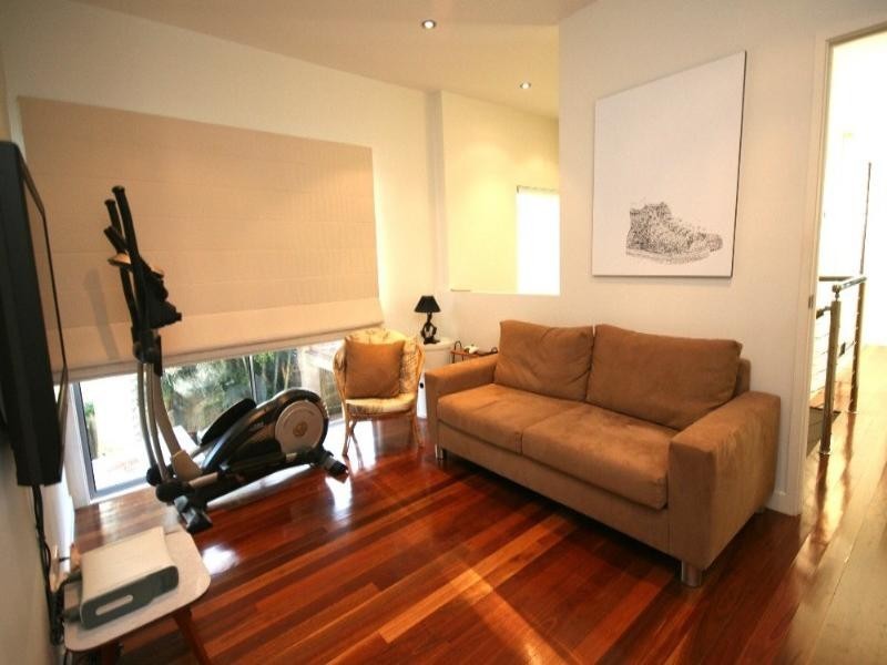 2/38 Twenty Fourth Avenue, Palm Beach QLD 4221