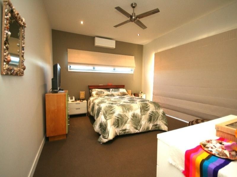 2/38 Twenty Fourth Avenue, Palm Beach QLD 4221