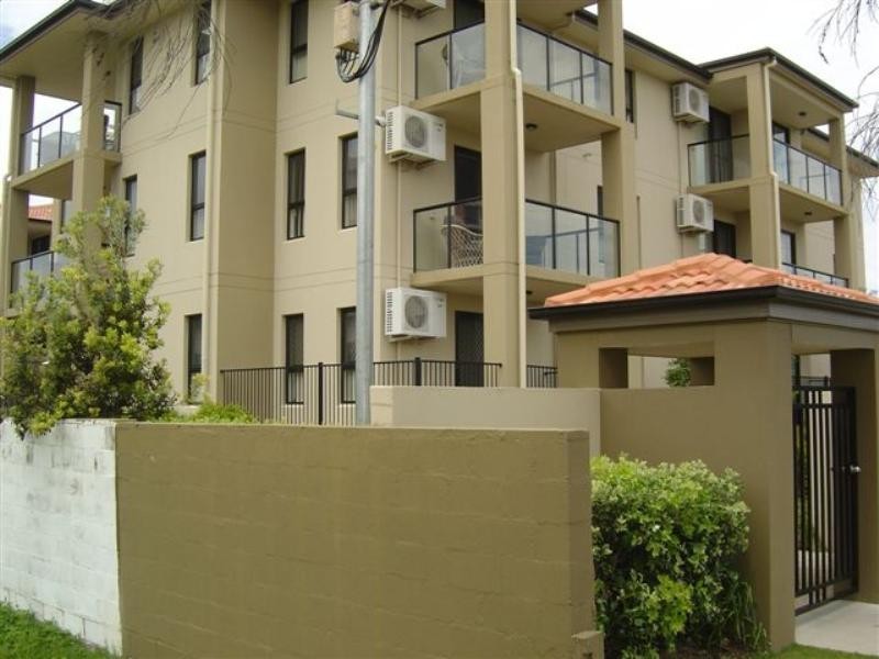 7/111-113 Golden Four Drive, Bilinga QLD 4225