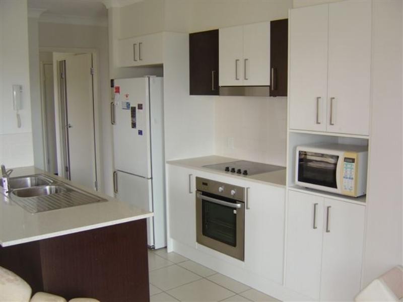 7/111-113 Golden Four Drive, Bilinga QLD 4225