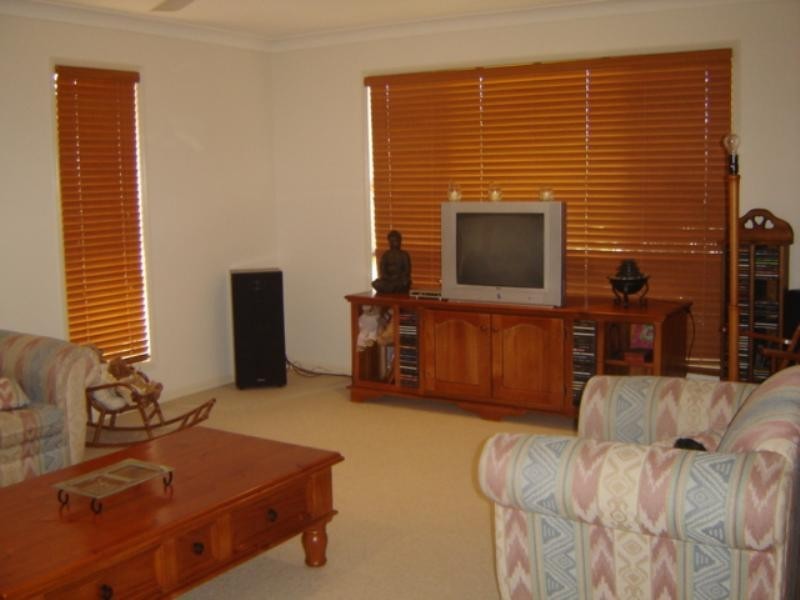 10 Macquarie Street, Banora Point NSW 2486