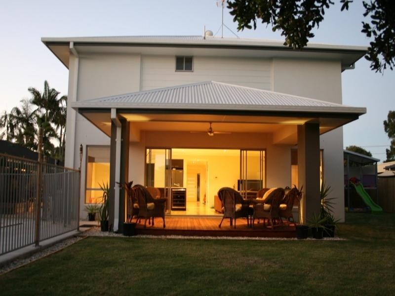 32a Fourteenth Avenue, Palm Beach QLD 4221