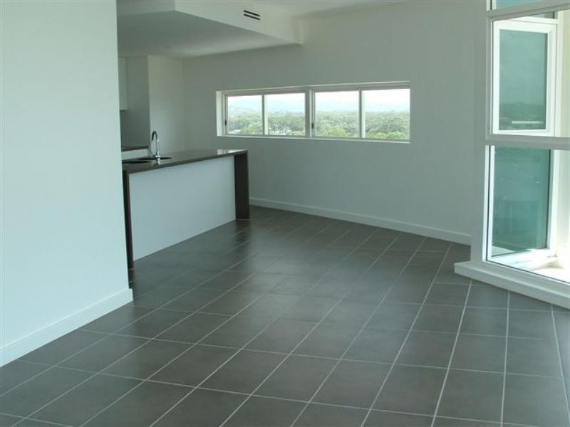701/2 Creek Street, Kirra QLD 4225