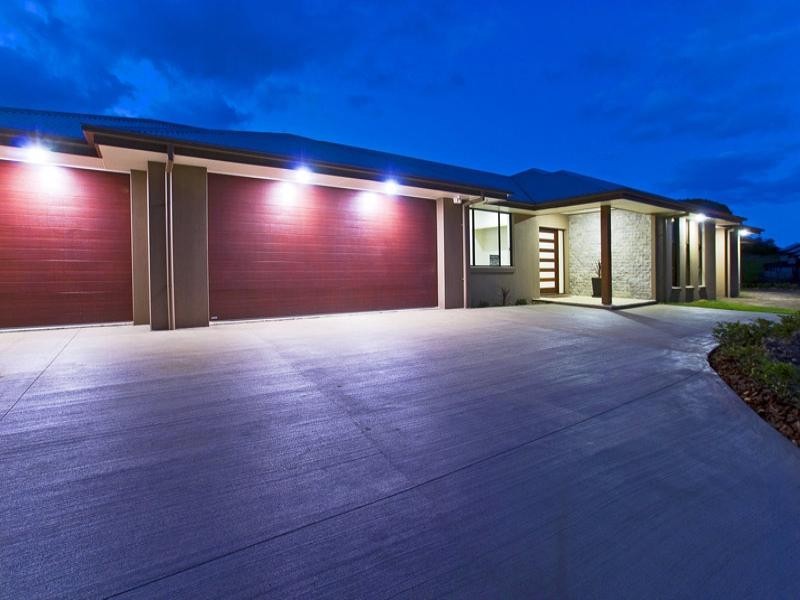 24 Tobin Way, Tallebudgera QLD 4228