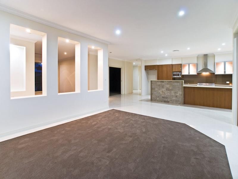 24 Tobin Way, Tallebudgera QLD 4228