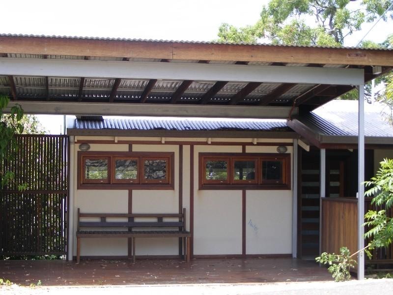 114 Ocean Parade, Burleigh Heads QLD 4220