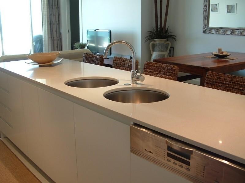 702/2 Creek Street, Kirra QLD 4225