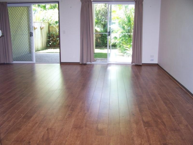 2/283 Nineteenth Avenue, Elanora QLD 4221