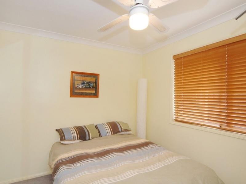 4/8 Ottelia Drive, Elanora QLD 4221