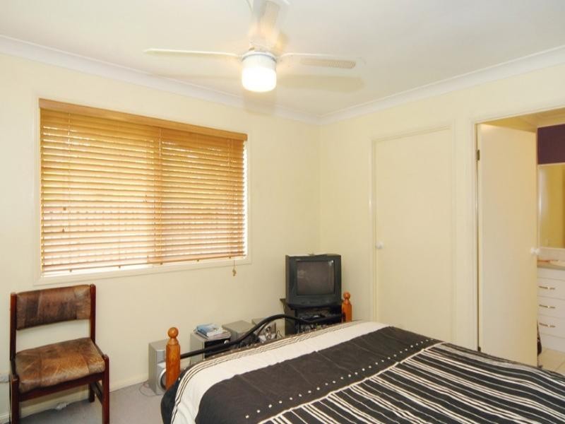 4/8 Ottelia Drive, Elanora QLD 4221