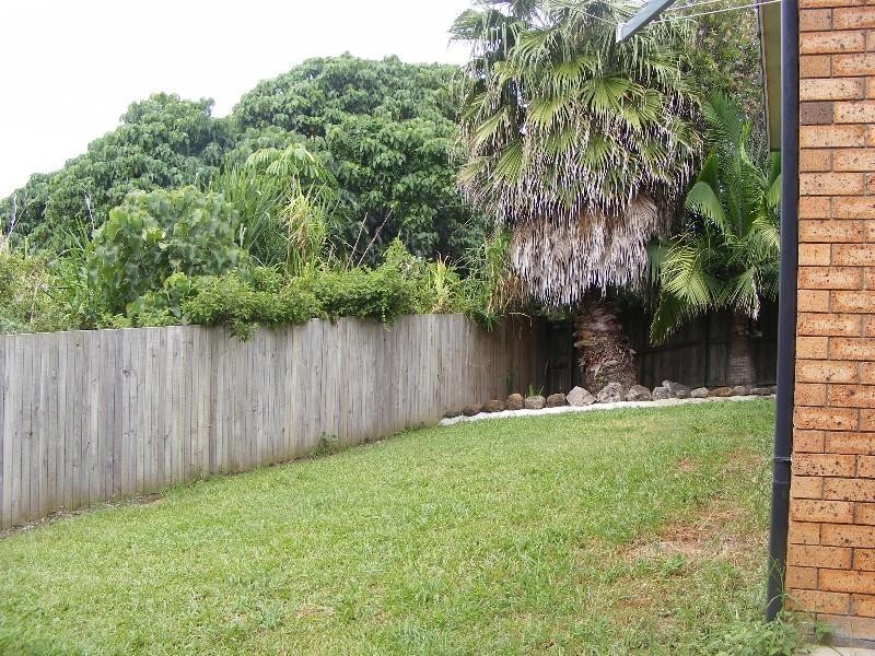 2/16 Somerset Avenue, Banora Point NSW 2486