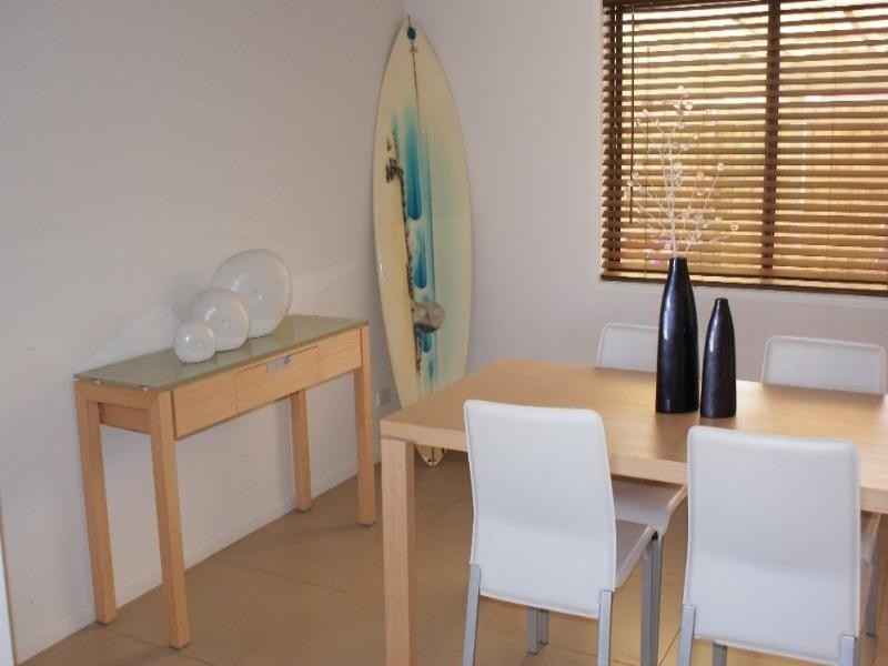 10 Kurrajong Court, Palm Beach QLD 4221