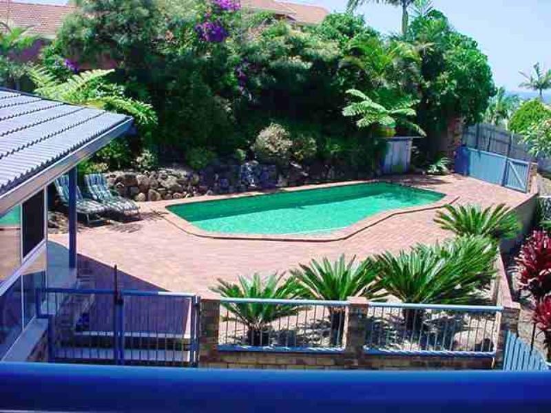 15 Bob Barnard Drive, Tugun QLD 4224