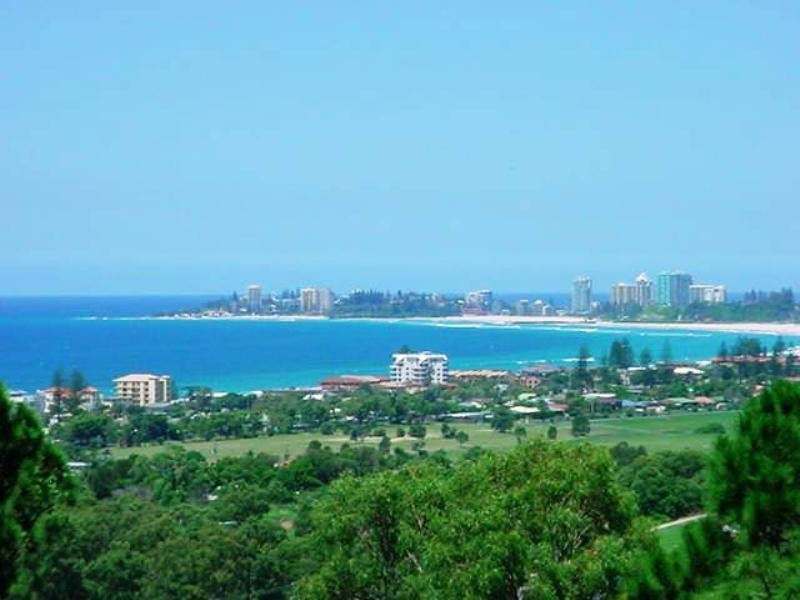 15 Bob Barnard Drive, Tugun QLD 4224