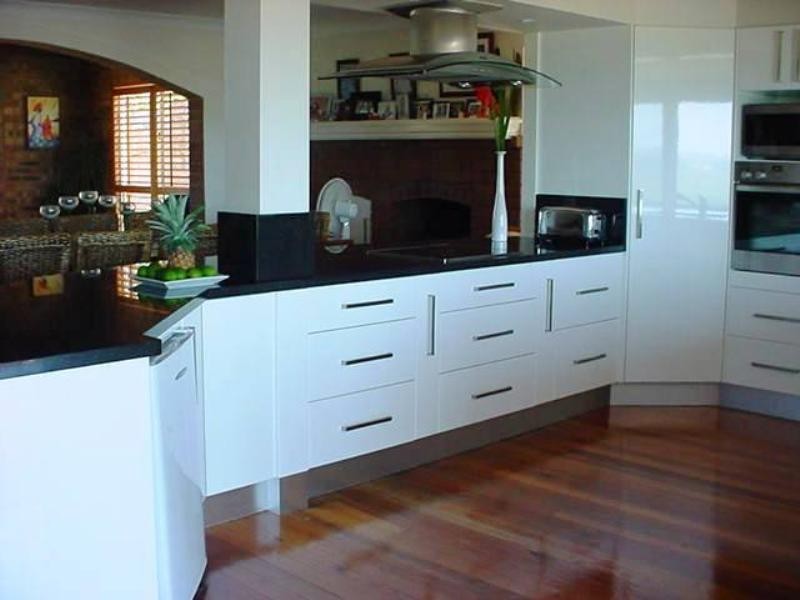 15 Bob Barnard Drive, Tugun QLD 4224