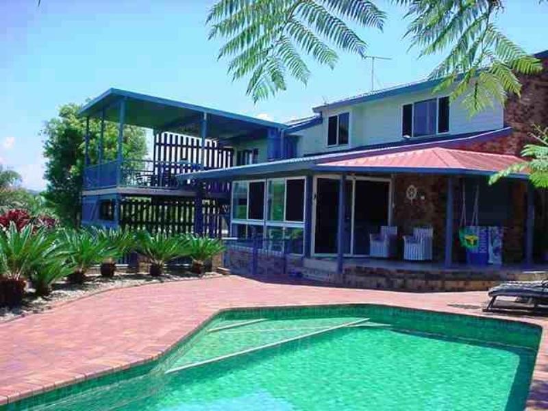 15 Bob Barnard Drive, Tugun QLD 4224