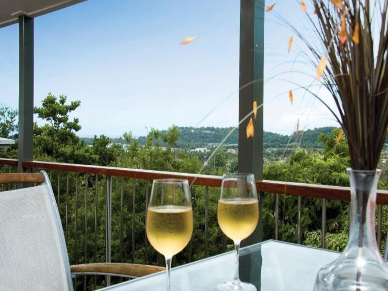 64 Hoffschildt Drive, Currumbin Waters QLD 4223