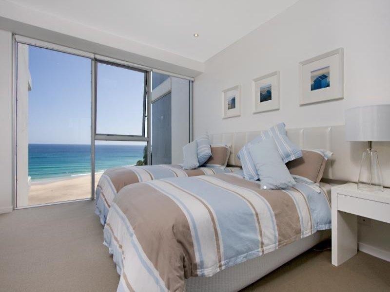 1305/110 Marine Parade, Coolangatta QLD 4225